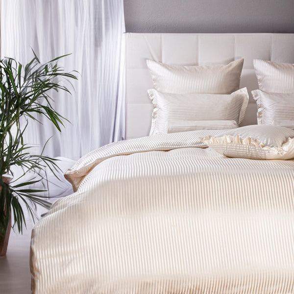 The Feel-Good Fabrics of Summer
